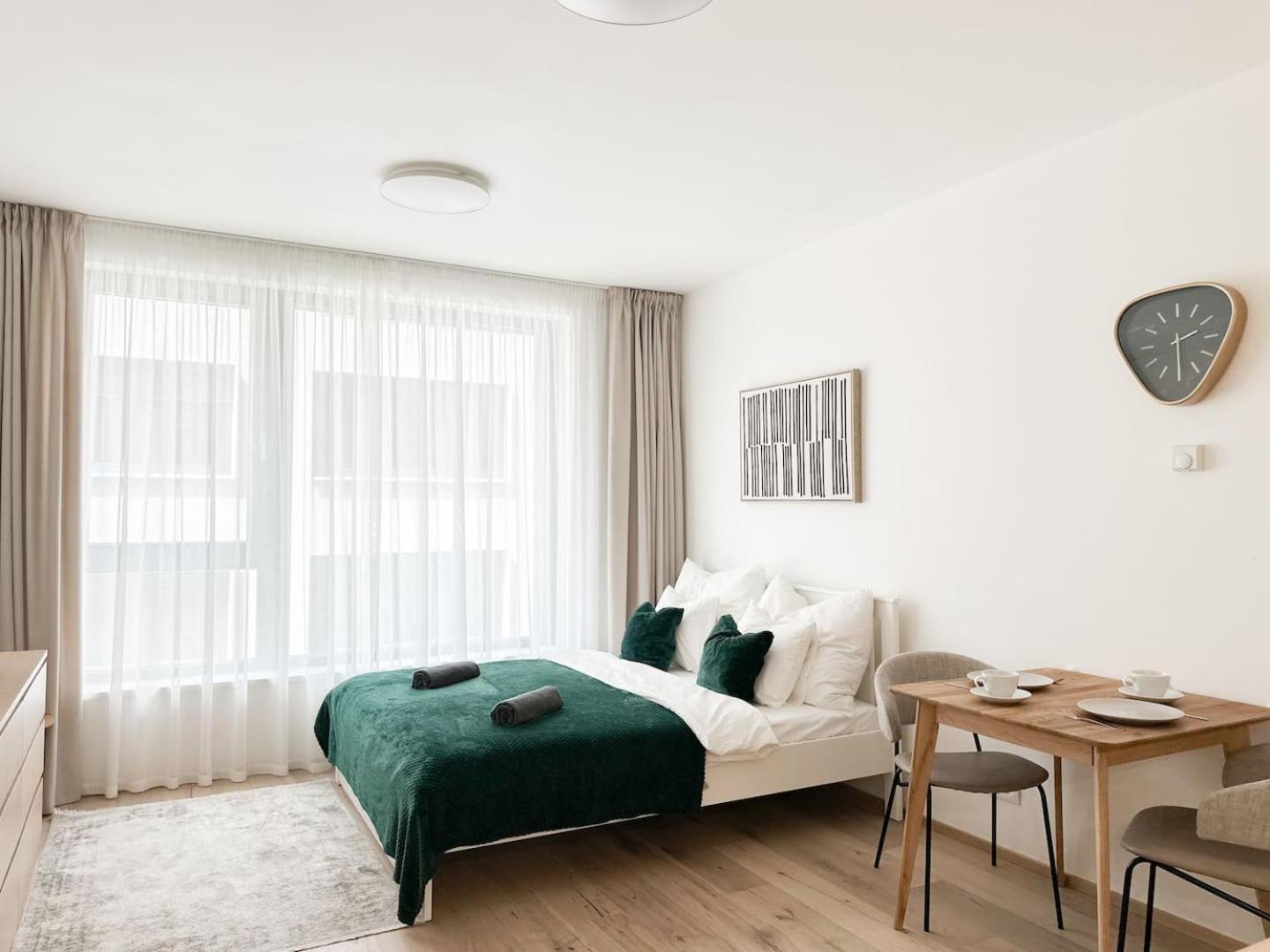 Real Living By Refa Karlin 406 Apartment Prag